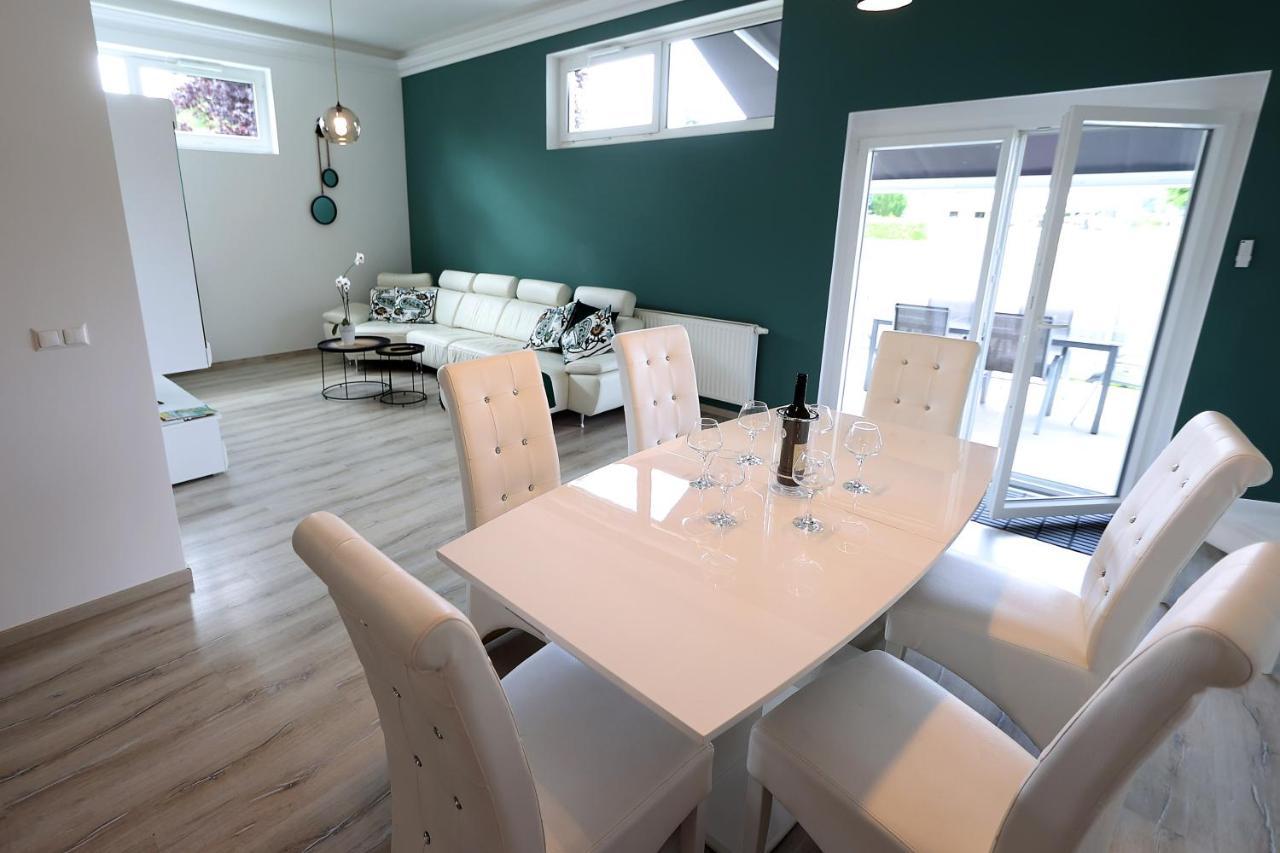 Exklusive Fw Mit 3 Sz Und Grosser Terrasse Gratkorn Luaran gambar