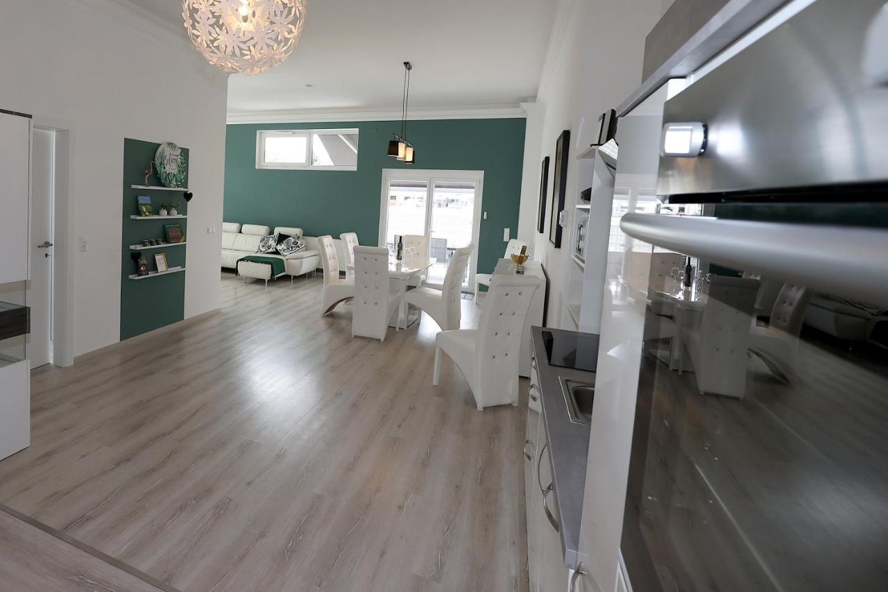 Exklusive Fw Mit 3 Sz Und Grosser Terrasse Gratkorn Luaran gambar